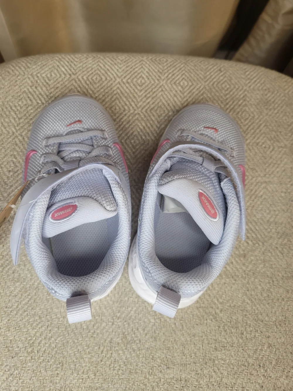 Nike Kids' Air Max Lightweight Athletic Shoes - Light Gray/Pink